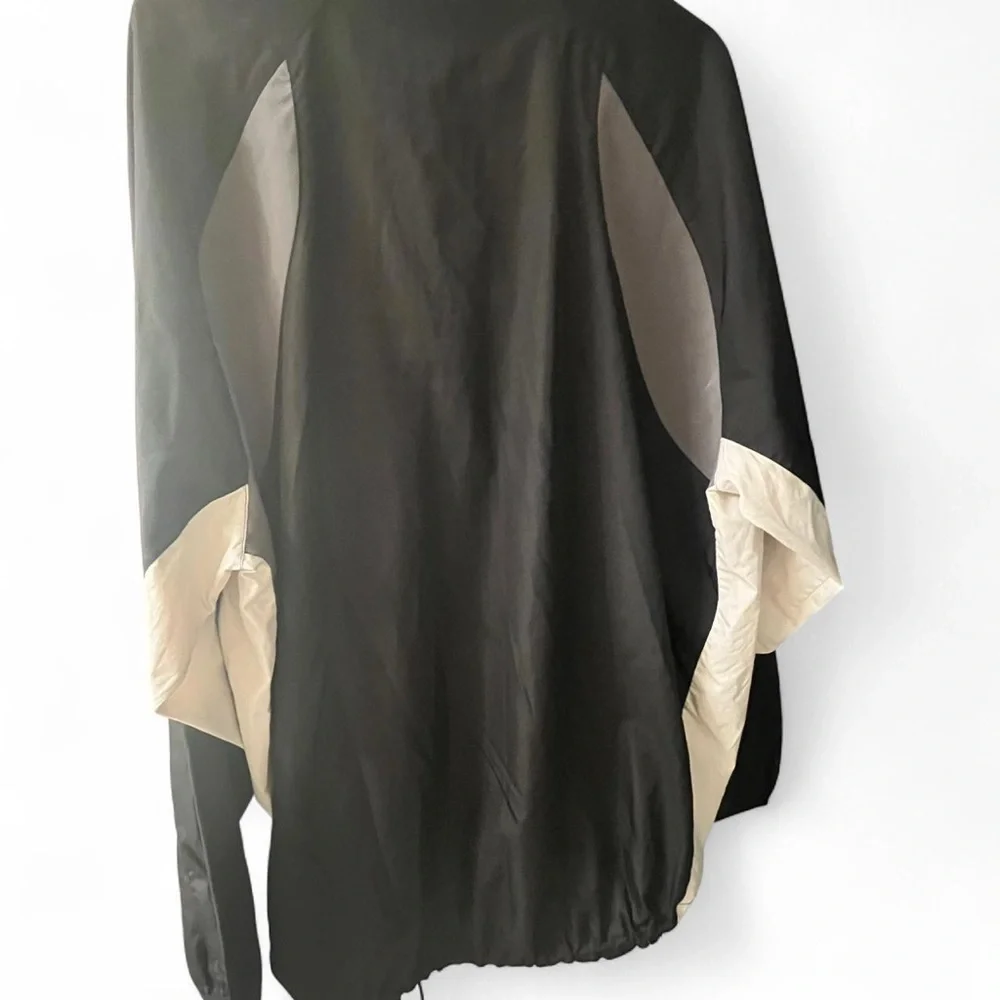 Majestic stylish black